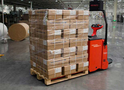 激光導(dǎo)航AGV